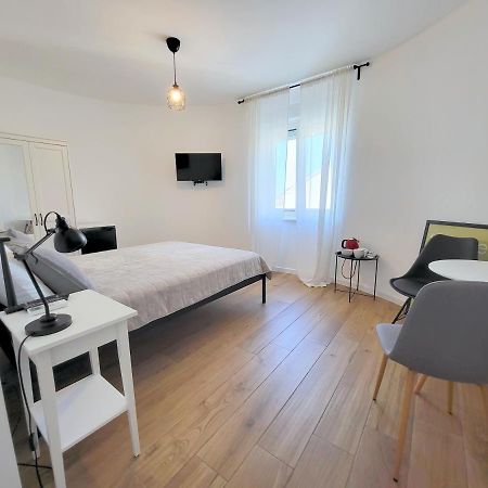 שיבניק Central Rooms מראה חיצוני תמונה