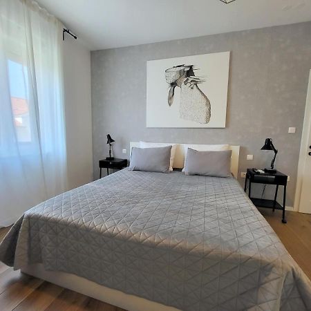 שיבניק Central Rooms מראה חיצוני תמונה