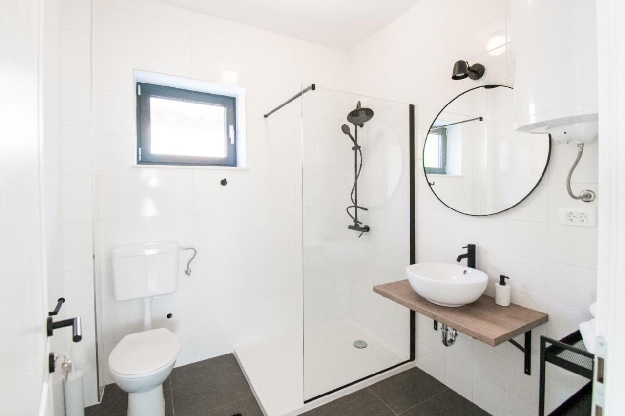 שיבניק Central Rooms מראה חיצוני תמונה