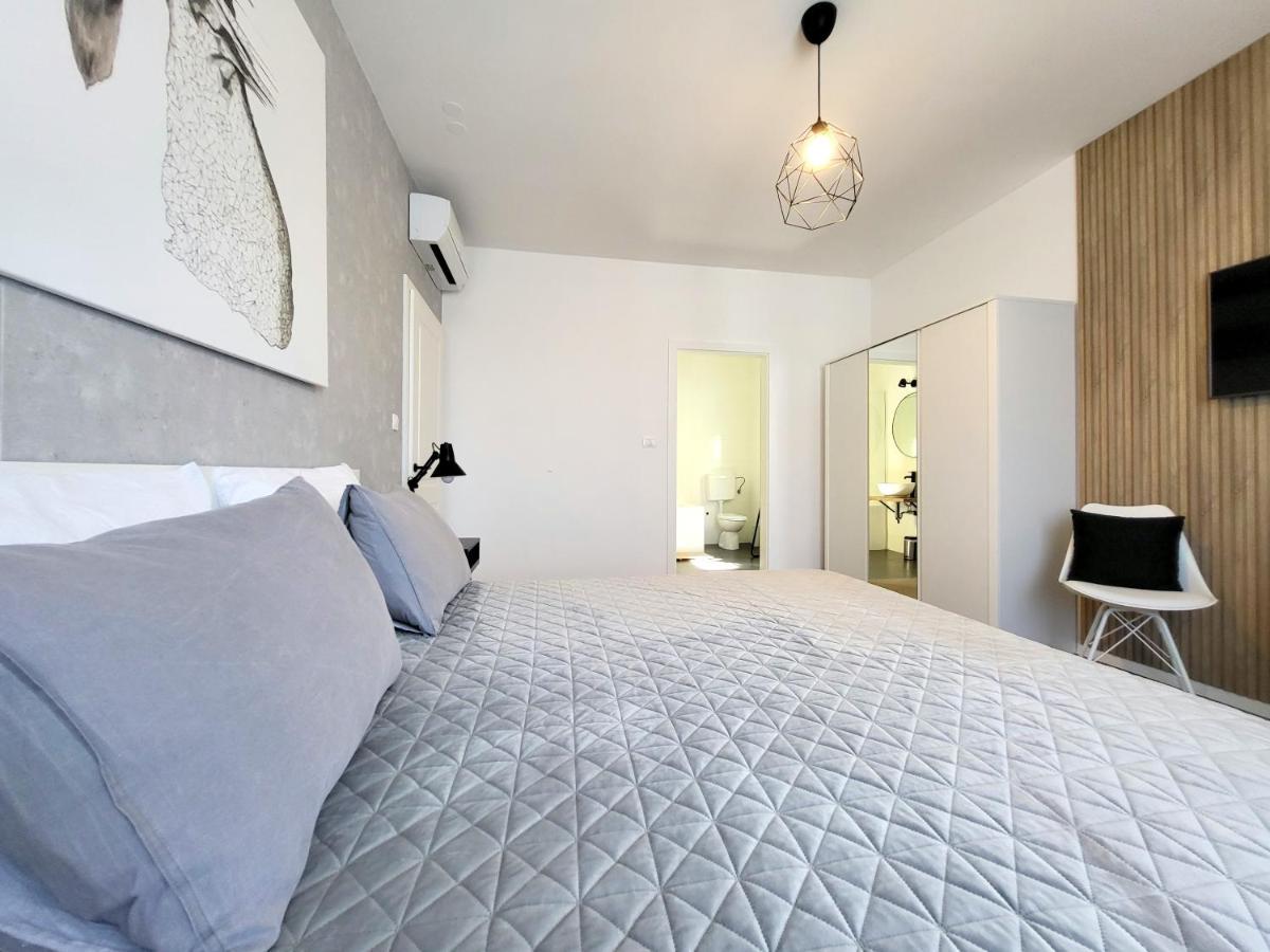שיבניק Central Rooms מראה חיצוני תמונה